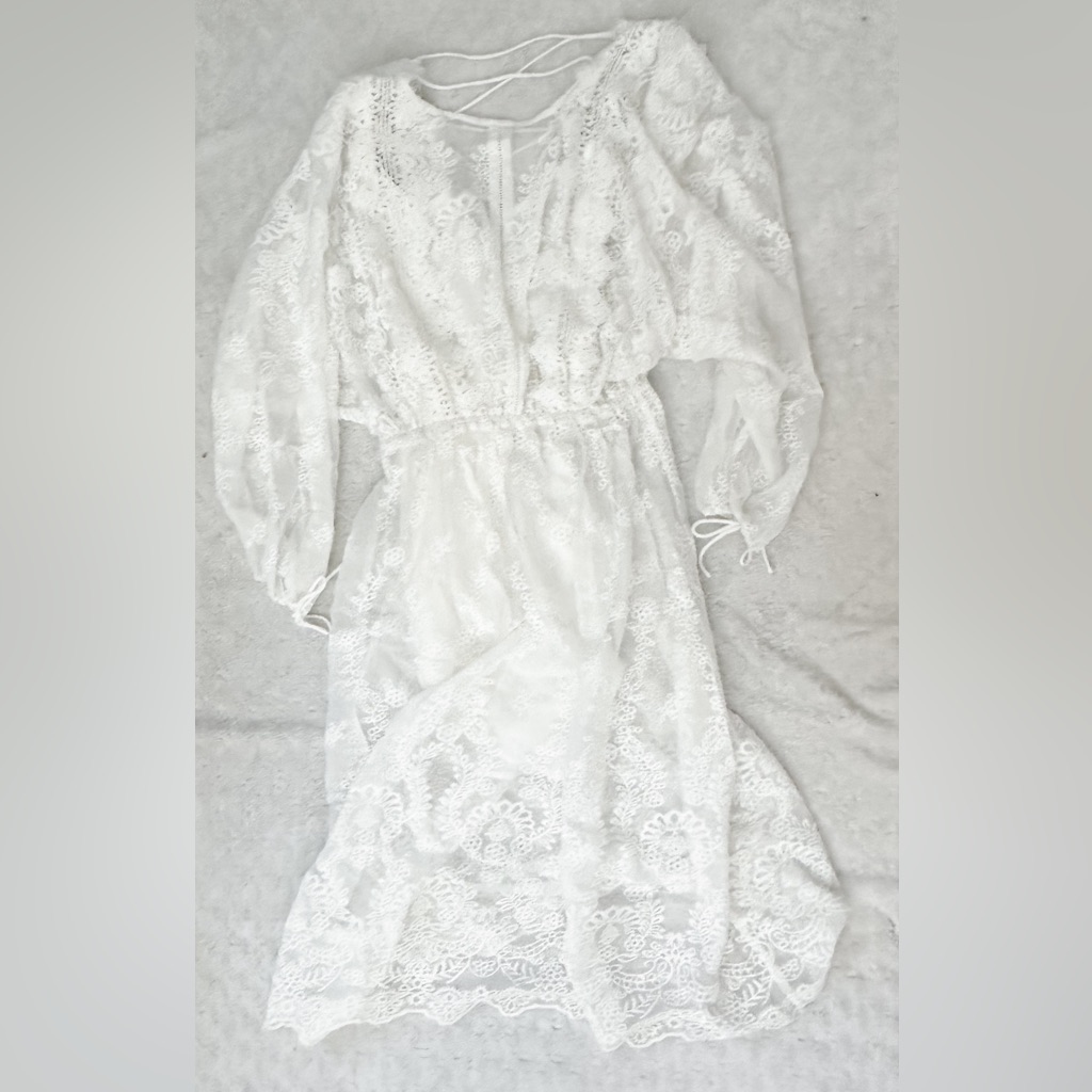Nwt- Endless Rose Long Sleeve White Lace Open Tie Back Dress